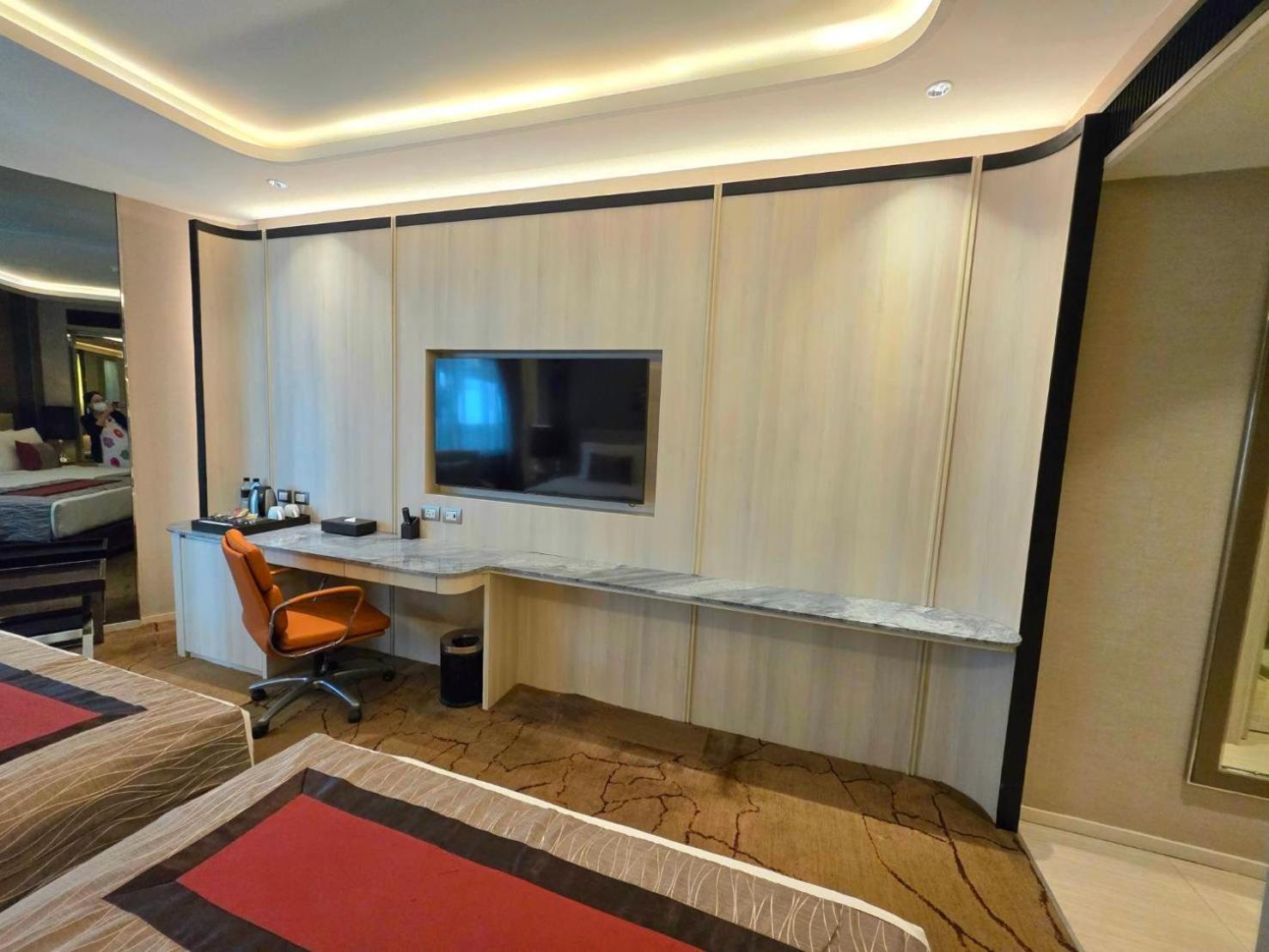 Graceland Bangkok By Grace Hotel - Sha Extra Plus Exterior photo